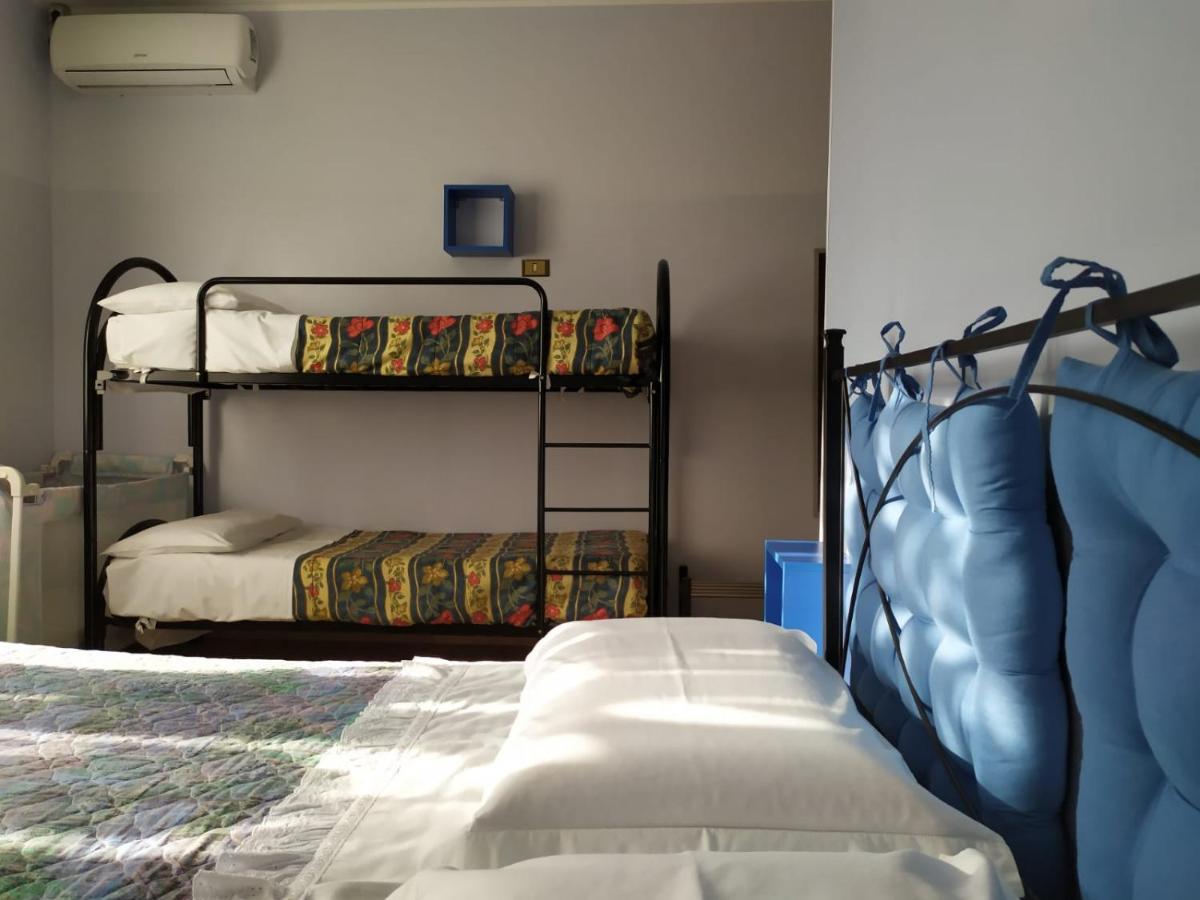 B&B La Casa Di Angelica Roseto Degli Abruzzi Buitenkant foto